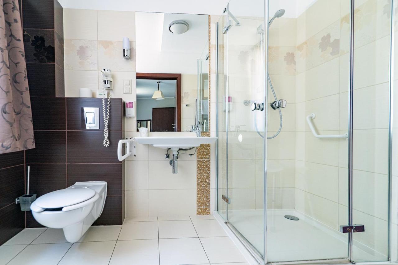 Hotel Pod Filarami تشيلاش المظهر الخارجي الصورة